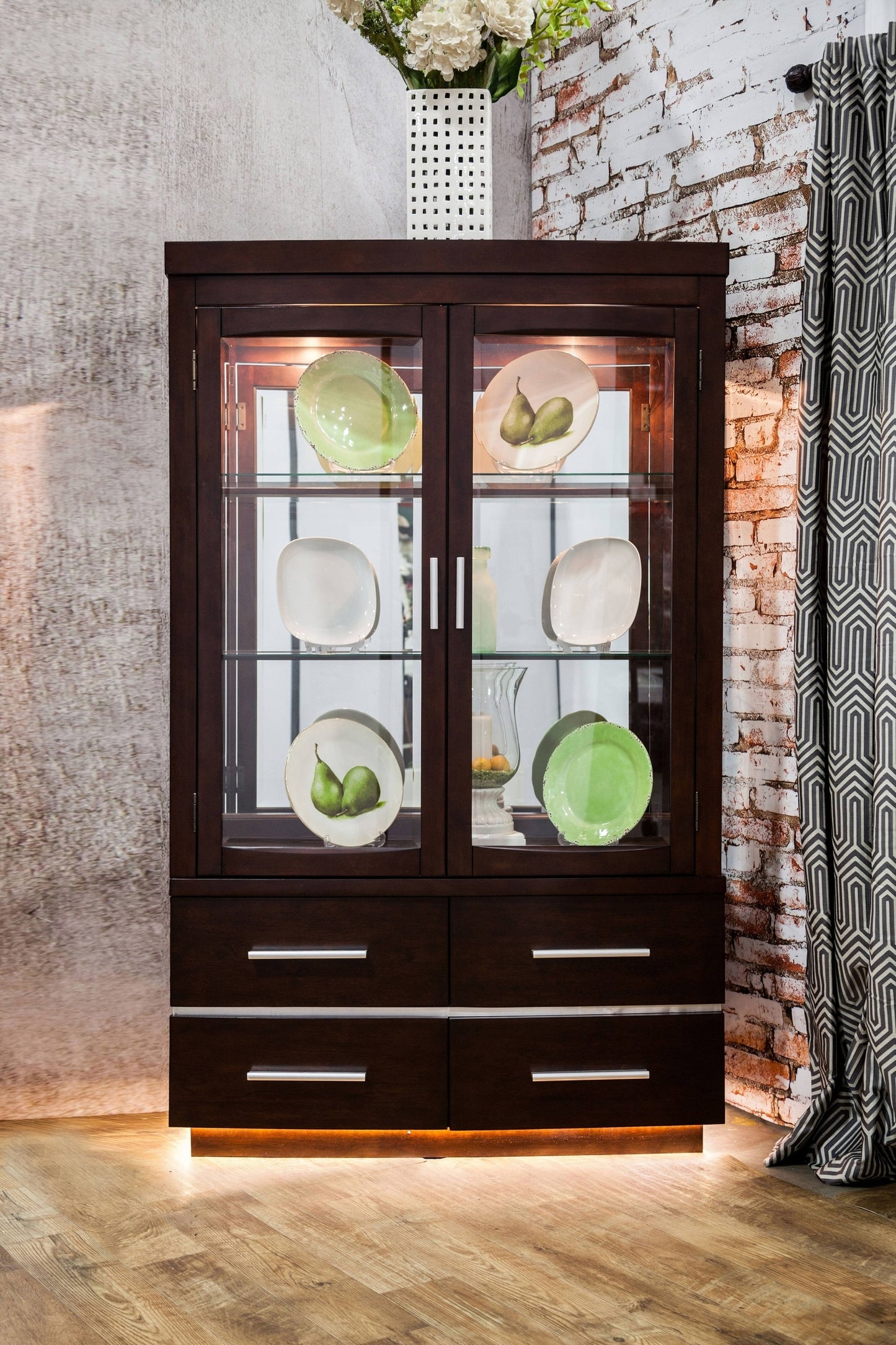 Furniture of America Lina Contemporary Curio with Touch Lights IDF-3130HB