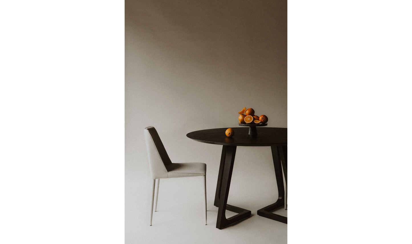 Moe Godenza Dining Table