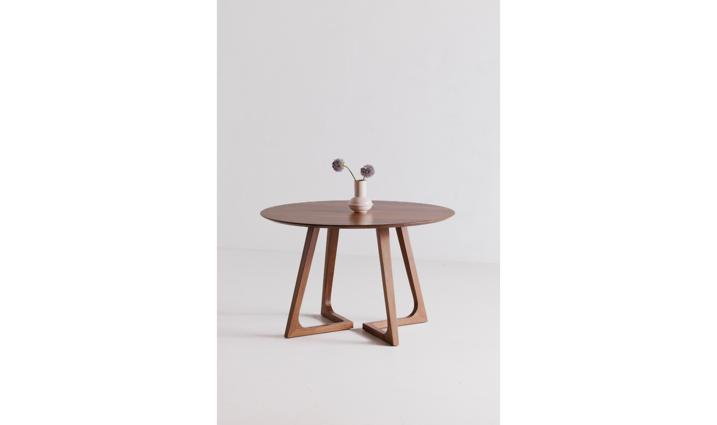 Moe Godenza Dining Table