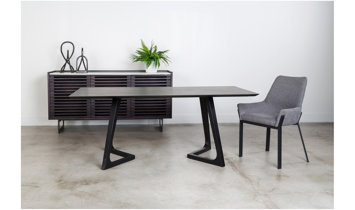 Moe Godenza Dining Table