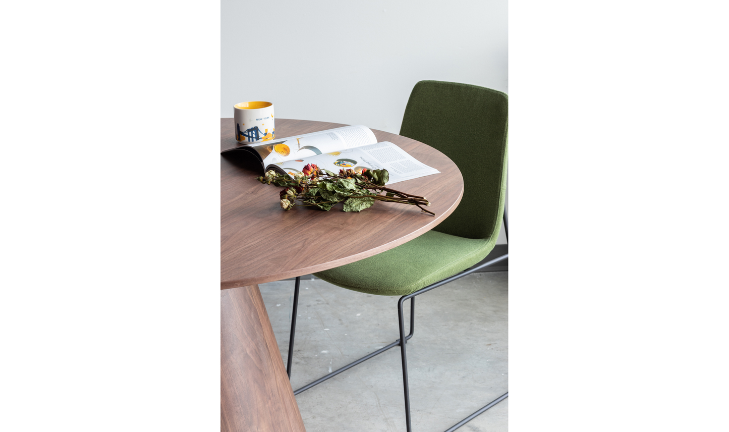 Moe Otago Dining Table