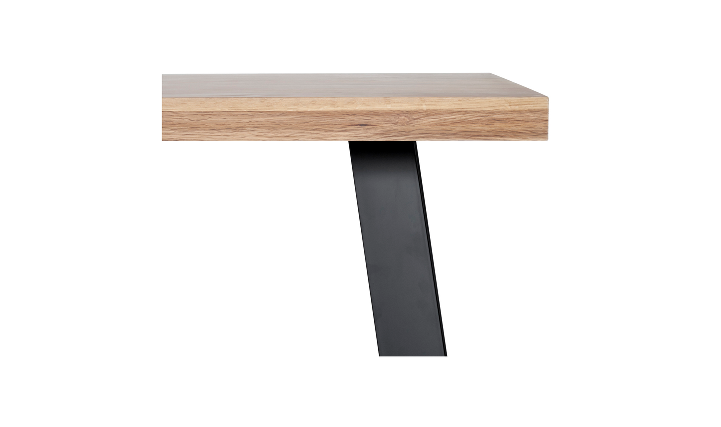 Moe Mila Dining Table